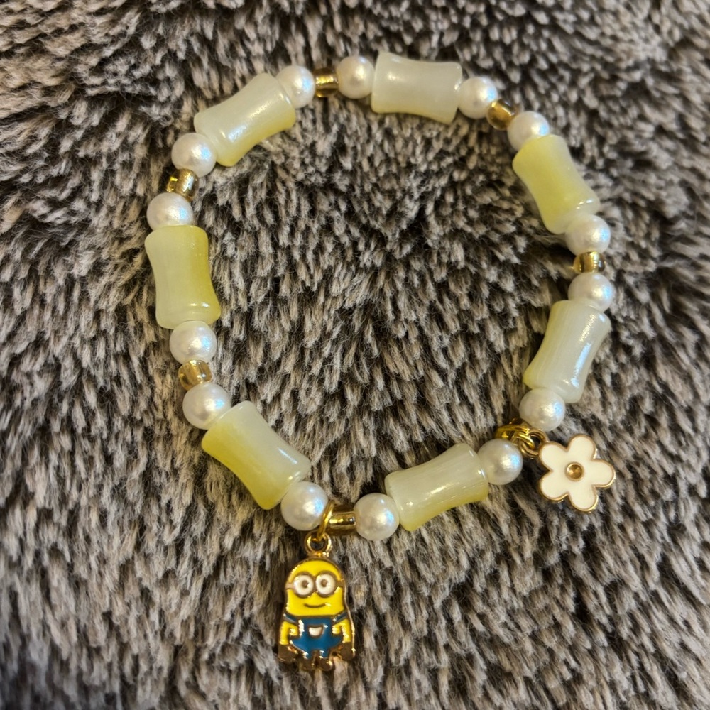 HANDMADE minions bracelet